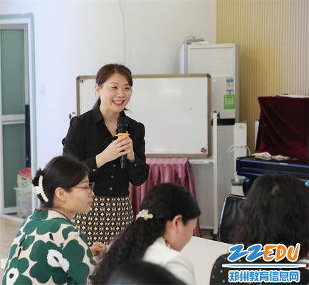 7.教工幼儿园保教主任王向青解读幼小衔接幼儿园的重点工作