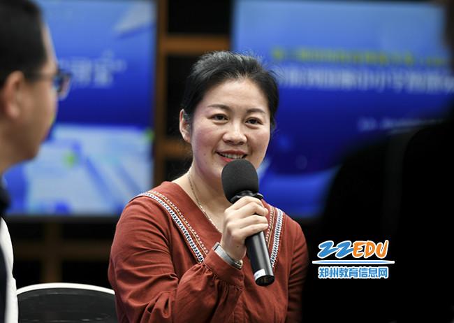 郑东新区中州大道小学教师白燕做经验分享